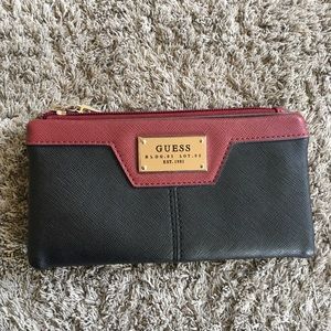 GUESS Wallet